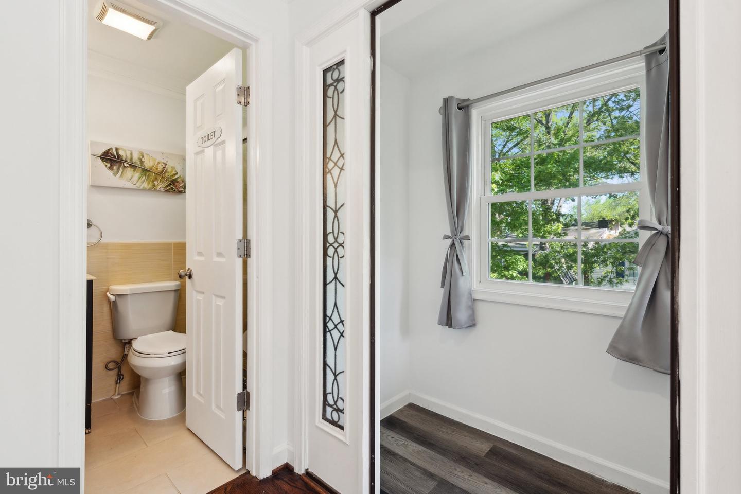 2304 RIVERVIEW TER, ALEXANDRIA, Virginia 22303, 3 Bedrooms Bedrooms, ,3 BathroomsBathrooms,Residential,For sale,2304 RIVERVIEW TER,VAFX2237128 MLS # VAFX2237128