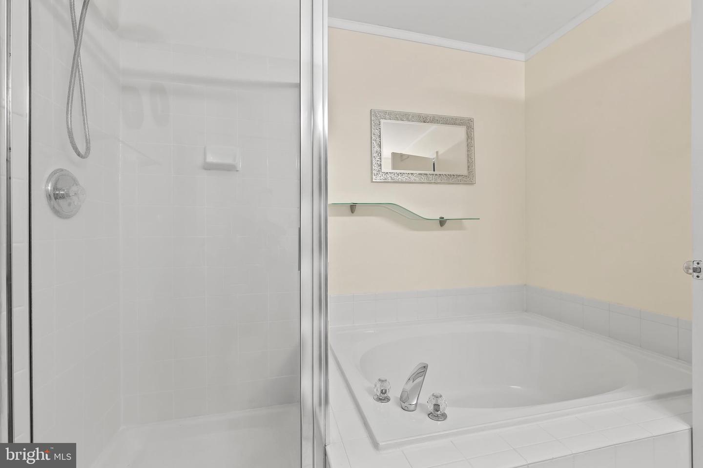 6010 HONNICUT DR, CENTREVILLE, Virginia 20121, 4 Bedrooms Bedrooms, ,3 BathroomsBathrooms,Residential,For sale,6010 HONNICUT DR,VAFX2237138 MLS # VAFX2237138