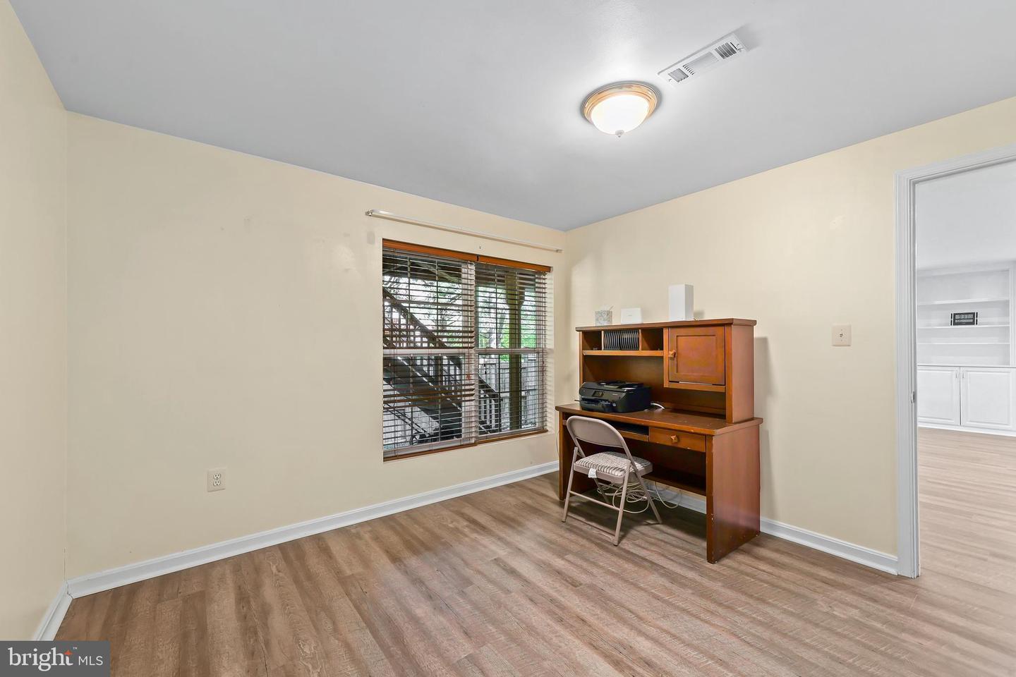 6010 HONNICUT DR, CENTREVILLE, Virginia 20121, 4 Bedrooms Bedrooms, ,3 BathroomsBathrooms,Residential,For sale,6010 HONNICUT DR,VAFX2237138 MLS # VAFX2237138