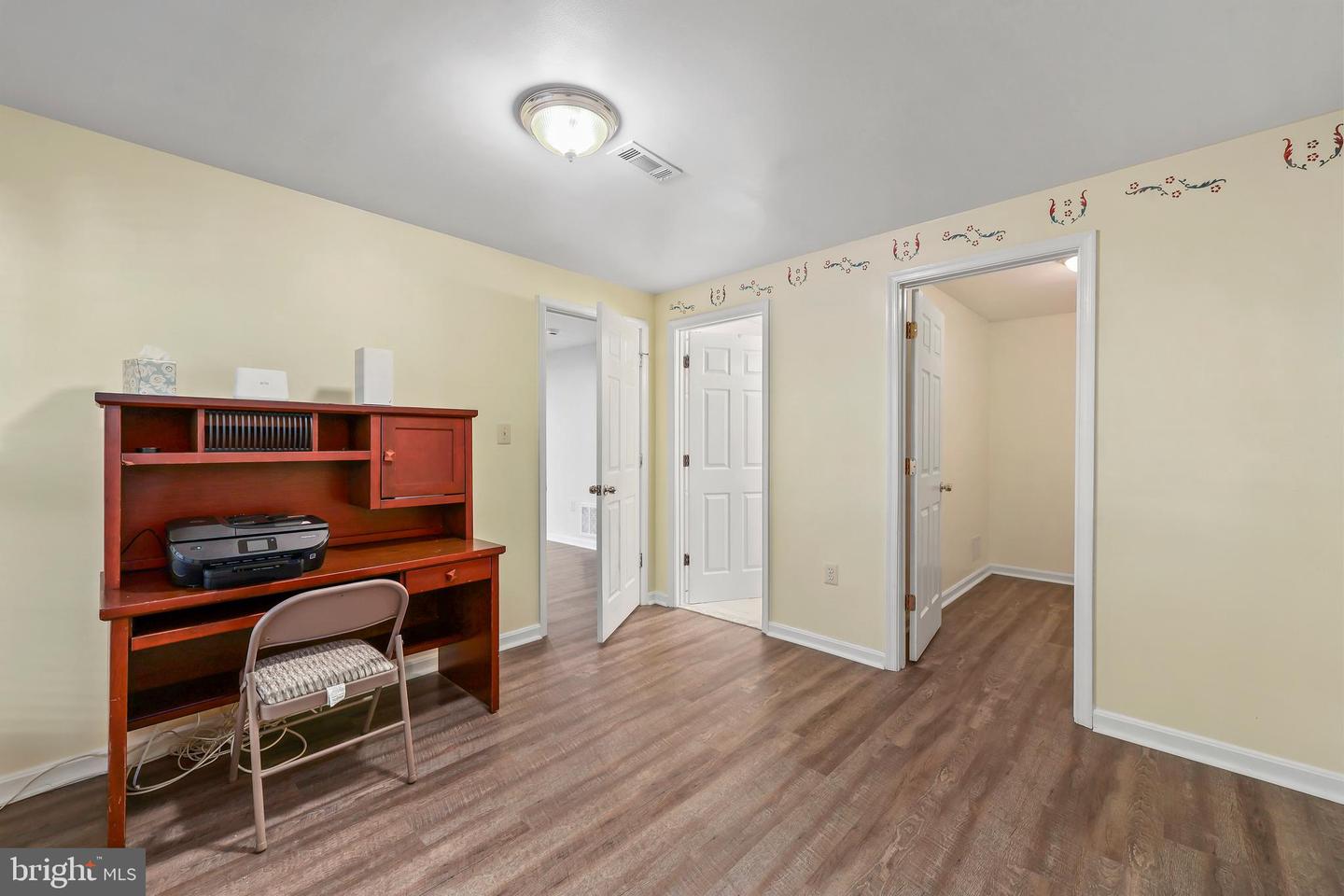 6010 HONNICUT DR, CENTREVILLE, Virginia 20121, 4 Bedrooms Bedrooms, ,3 BathroomsBathrooms,Residential,For sale,6010 HONNICUT DR,VAFX2237138 MLS # VAFX2237138