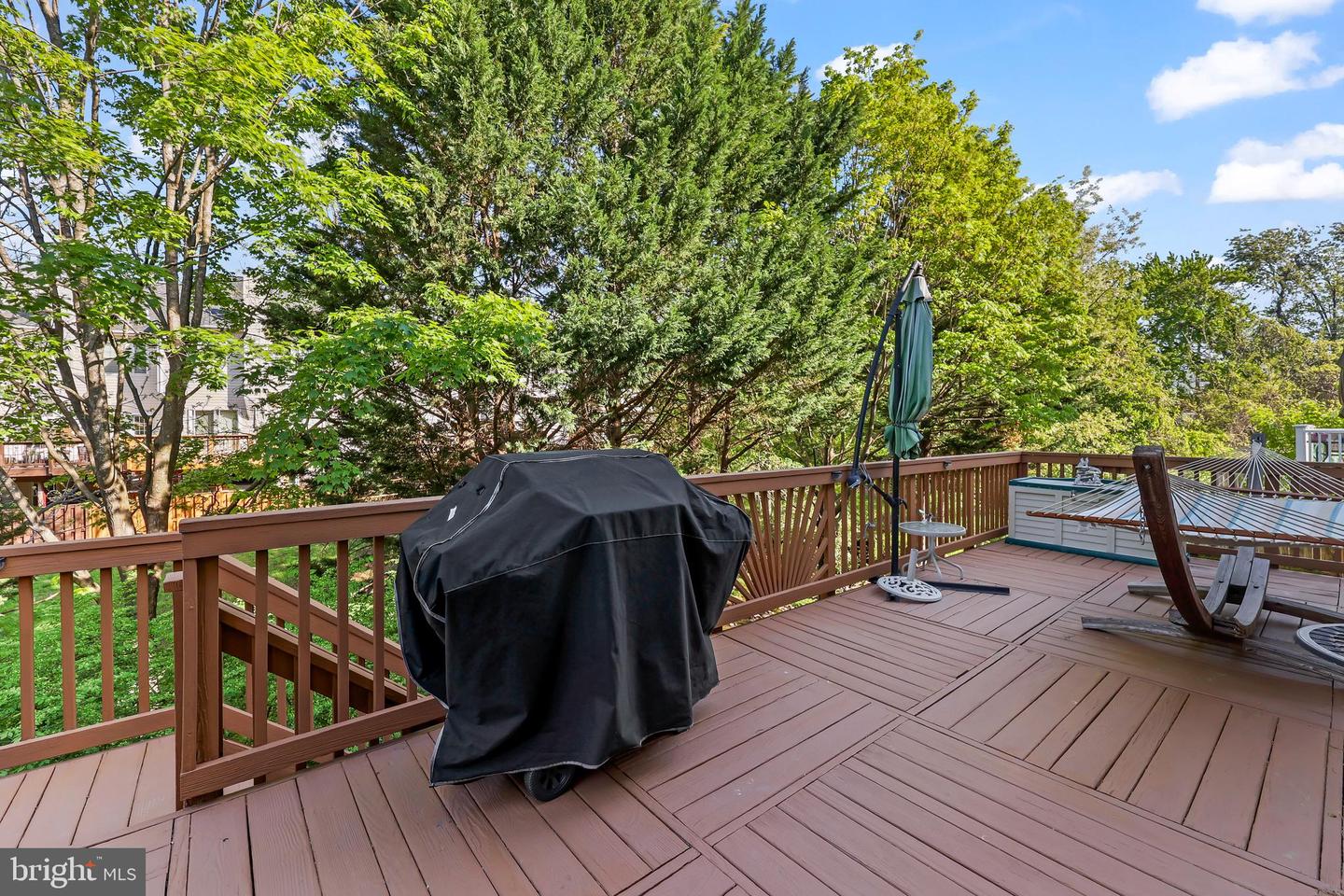 6010 HONNICUT DR, CENTREVILLE, Virginia 20121, 4 Bedrooms Bedrooms, ,3 BathroomsBathrooms,Residential,For sale,6010 HONNICUT DR,VAFX2237138 MLS # VAFX2237138