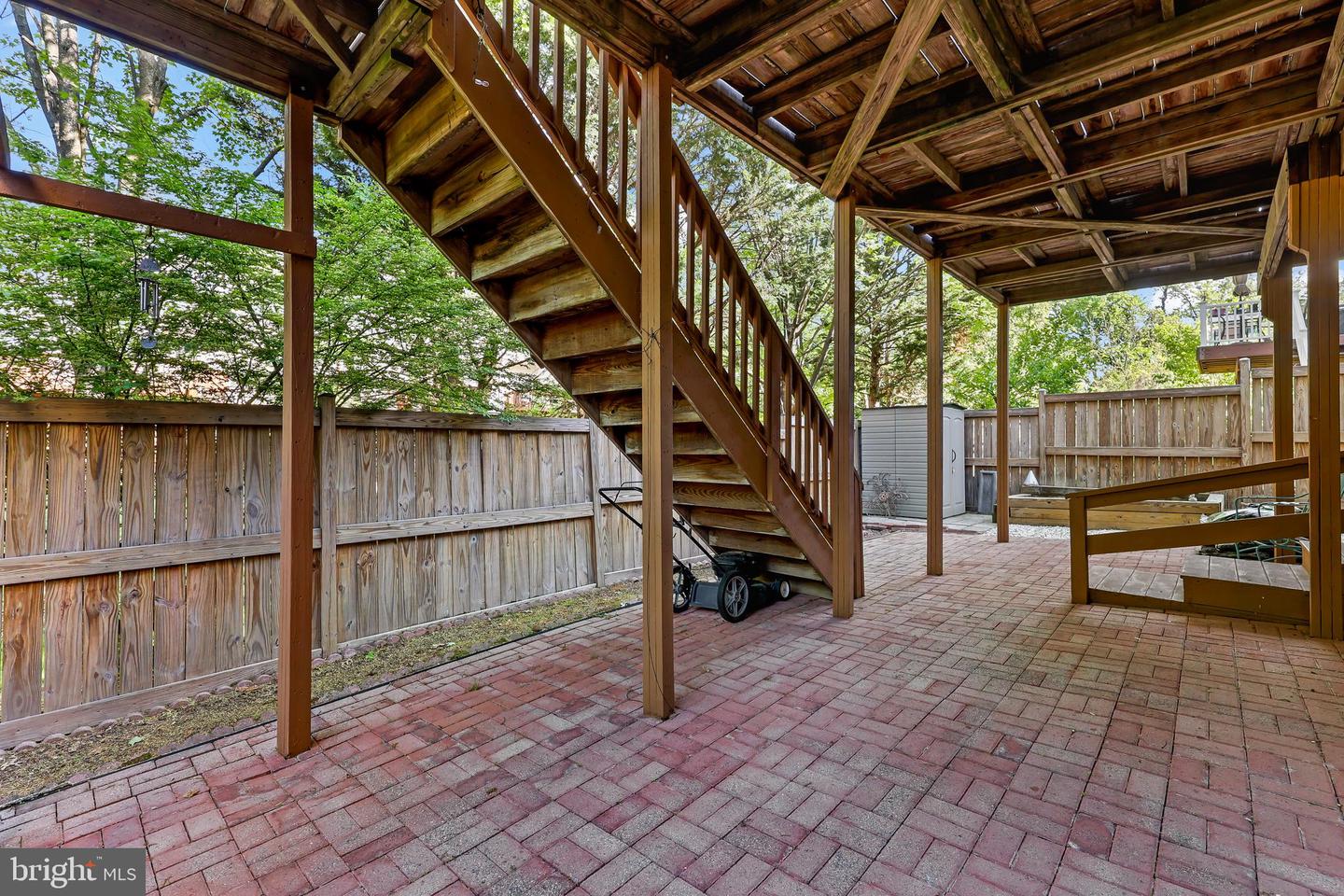 6010 HONNICUT DR, CENTREVILLE, Virginia 20121, 4 Bedrooms Bedrooms, ,3 BathroomsBathrooms,Residential,For sale,6010 HONNICUT DR,VAFX2237138 MLS # VAFX2237138