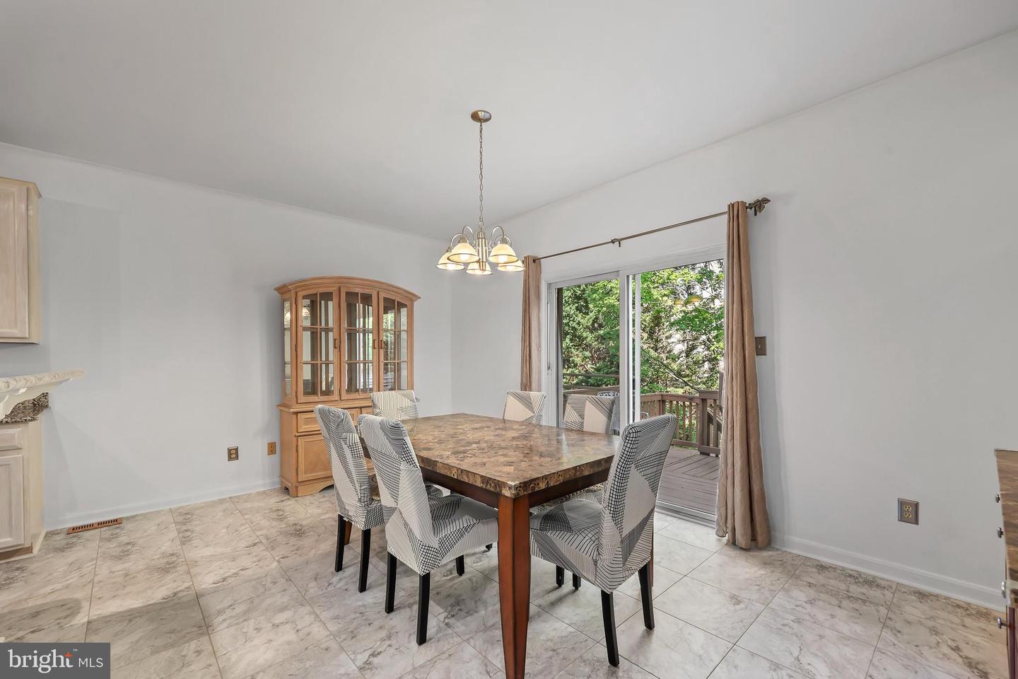 6010 HONNICUT DR, CENTREVILLE, Virginia 20121, 4 Bedrooms Bedrooms, ,3 BathroomsBathrooms,Residential,For sale,6010 HONNICUT DR,VAFX2237138 MLS # VAFX2237138