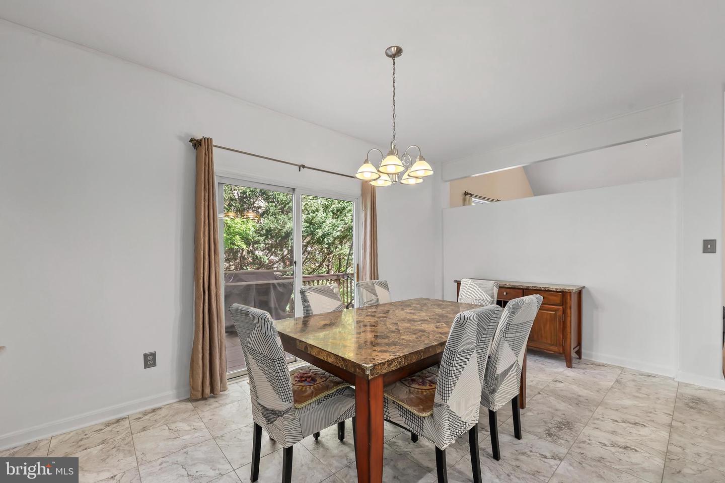 6010 HONNICUT DR, CENTREVILLE, Virginia 20121, 4 Bedrooms Bedrooms, ,3 BathroomsBathrooms,Residential,For sale,6010 HONNICUT DR,VAFX2237138 MLS # VAFX2237138