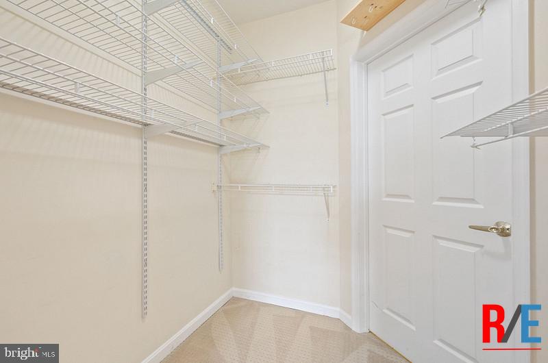 4550 STRUTFIELD LN #2203, ALEXANDRIA, Virginia 22311, 2 Bedrooms Bedrooms, ,2 BathroomsBathrooms,Residential,For sale,4550 STRUTFIELD LN #2203,VAAX2044716 MLS # VAAX2044716