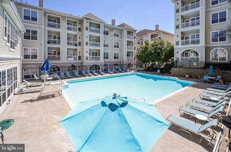 4550 STRUTFIELD LN #2203, ALEXANDRIA, Virginia 22311, 2 Bedrooms Bedrooms, ,2 BathroomsBathrooms,Residential,For sale,4550 STRUTFIELD LN #2203,VAAX2044716 MLS # VAAX2044716