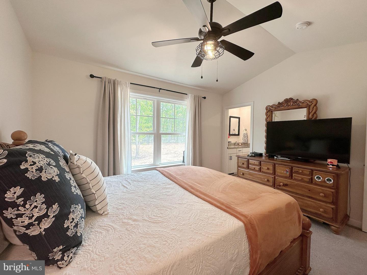27501 OLD OFFICE RD, CULPEPER, Virginia 22701, 5 Bedrooms Bedrooms, ,3 BathroomsBathrooms,Residential,For sale,27501 OLD OFFICE RD,VAOR2009536 MLS # VAOR2009536