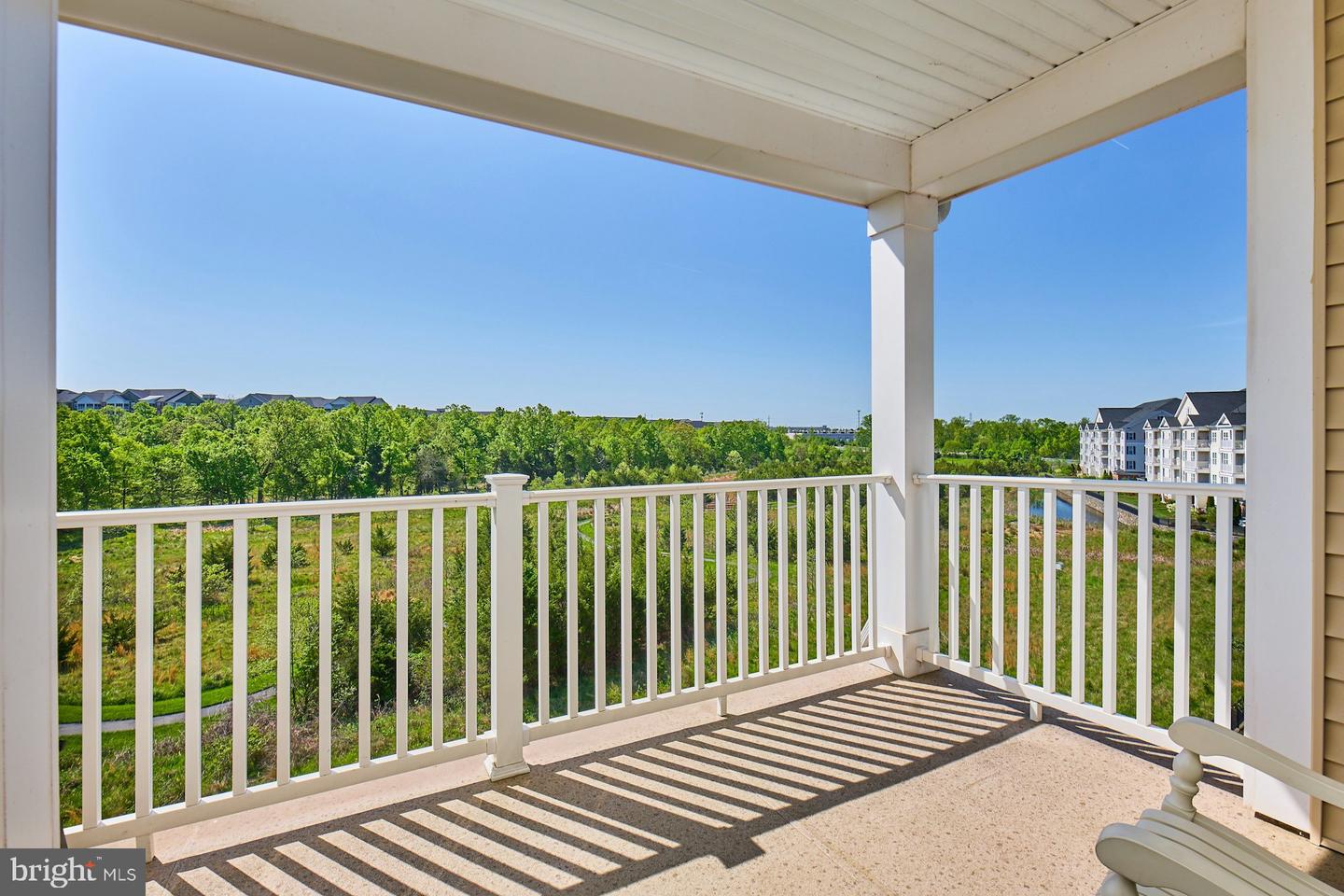 44605 YORK CREST TER #403, ASHBURN, Virginia 20147, 2 Bedrooms Bedrooms, ,2 BathroomsBathrooms,Residential,For sale,44605 YORK CREST TER #403,VALO2095064 MLS # VALO2095064