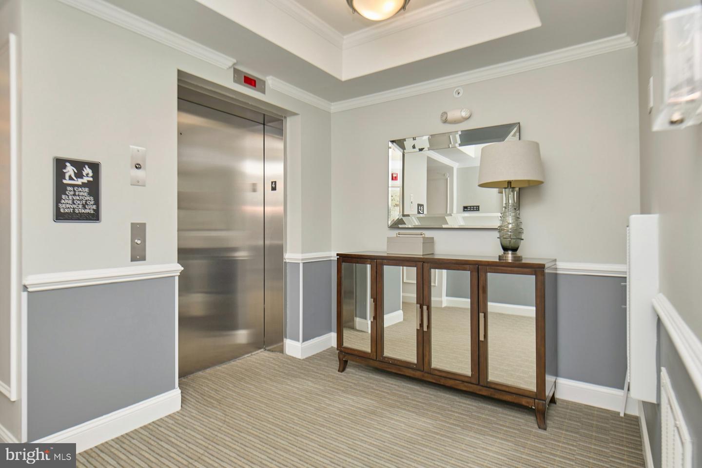 44605 YORK CREST TER #403, ASHBURN, Virginia 20147, 2 Bedrooms Bedrooms, ,2 BathroomsBathrooms,Residential,For sale,44605 YORK CREST TER #403,VALO2095064 MLS # VALO2095064
