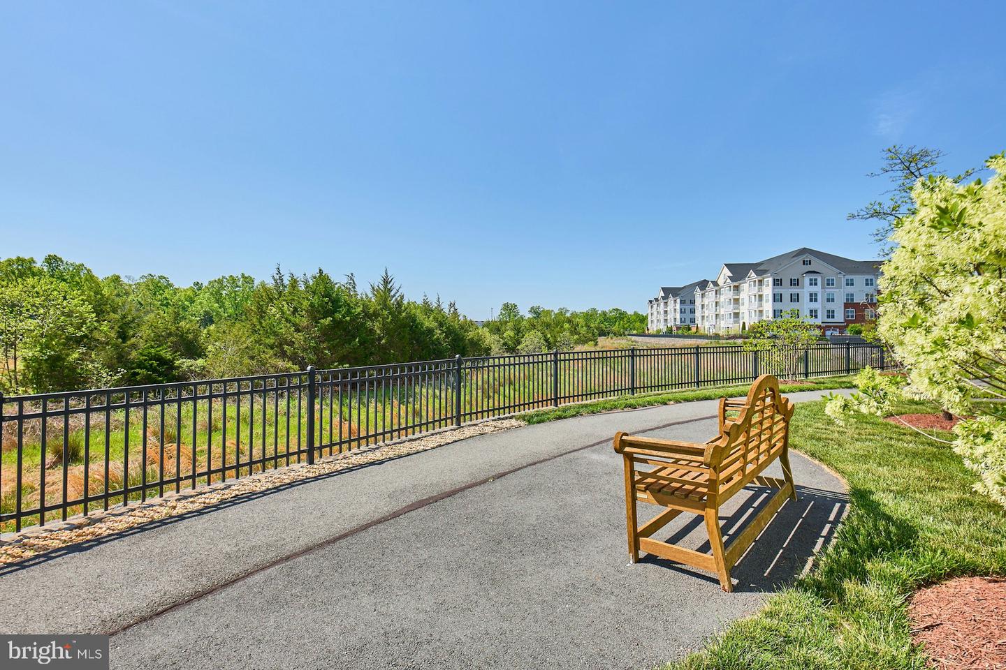 44605 YORK CREST TER #403, ASHBURN, Virginia 20147, 2 Bedrooms Bedrooms, ,2 BathroomsBathrooms,Residential,For sale,44605 YORK CREST TER #403,VALO2095064 MLS # VALO2095064