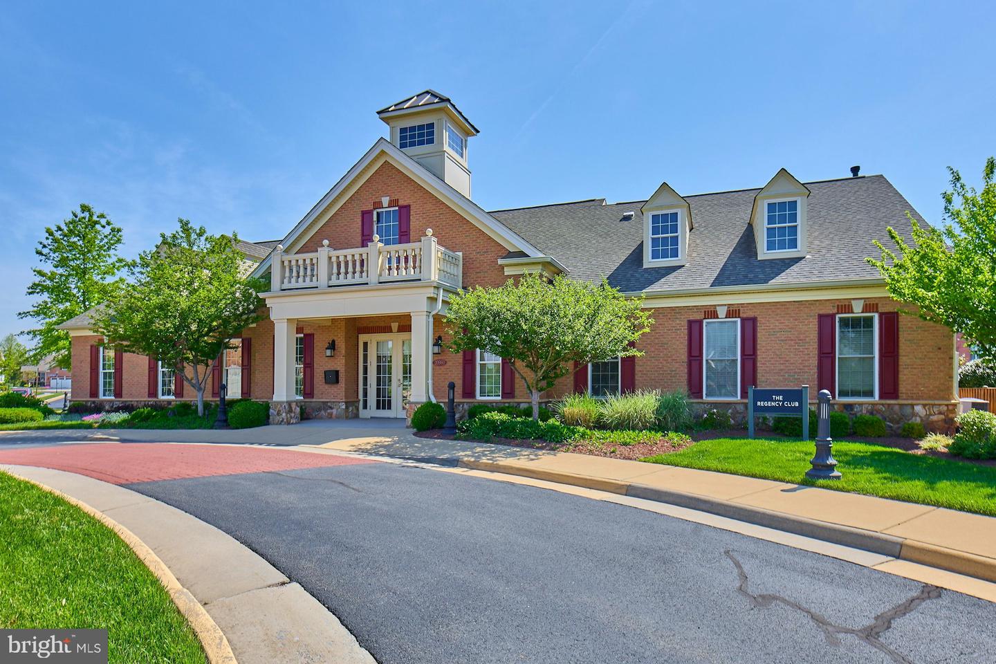 44605 YORK CREST TER #403, ASHBURN, Virginia 20147, 2 Bedrooms Bedrooms, ,2 BathroomsBathrooms,Residential,For sale,44605 YORK CREST TER #403,VALO2095064 MLS # VALO2095064