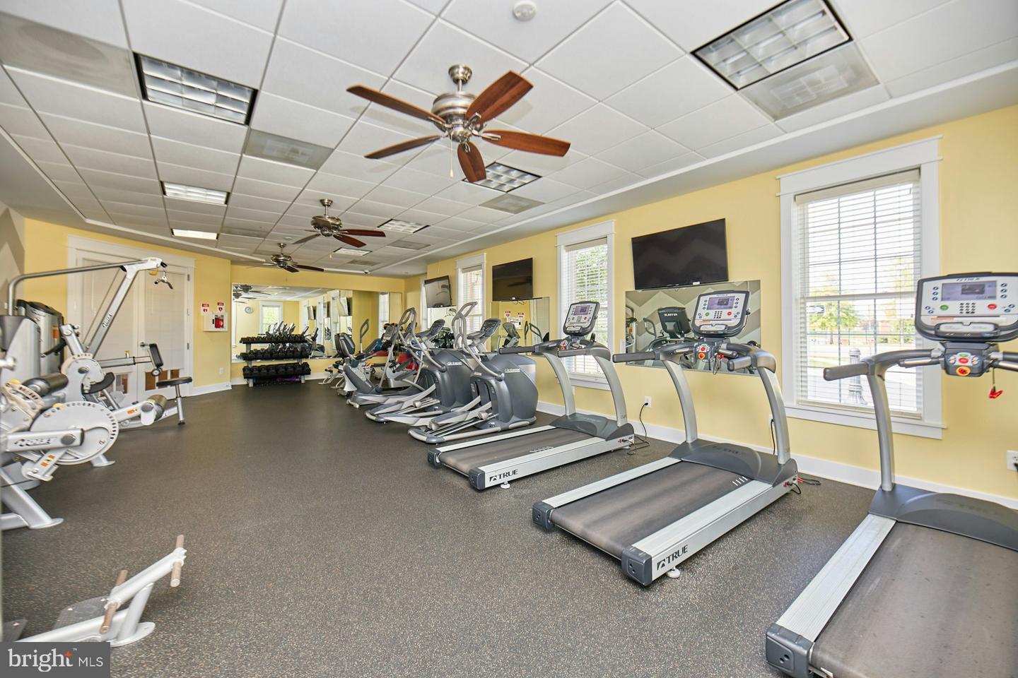 44605 YORK CREST TER #403, ASHBURN, Virginia 20147, 2 Bedrooms Bedrooms, ,2 BathroomsBathrooms,Residential,For sale,44605 YORK CREST TER #403,VALO2095064 MLS # VALO2095064
