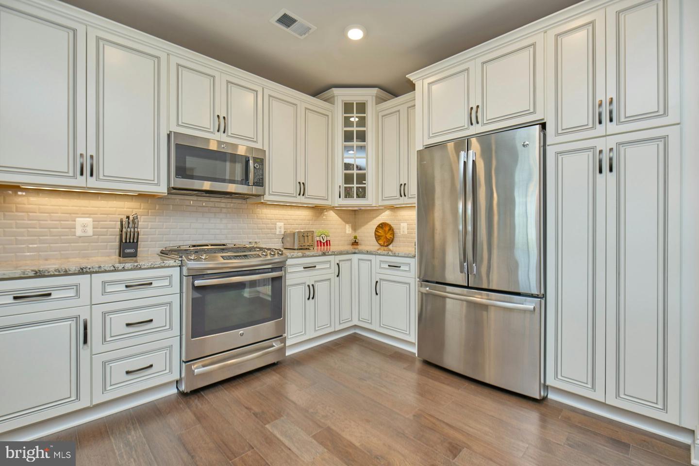 44605 YORK CREST TER #403, ASHBURN, Virginia 20147, 2 Bedrooms Bedrooms, ,2 BathroomsBathrooms,Residential,For sale,44605 YORK CREST TER #403,VALO2095064 MLS # VALO2095064
