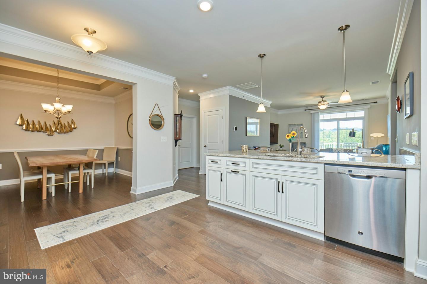 44605 YORK CREST TER #403, ASHBURN, Virginia 20147, 2 Bedrooms Bedrooms, ,2 BathroomsBathrooms,Residential,For sale,44605 YORK CREST TER #403,VALO2095064 MLS # VALO2095064