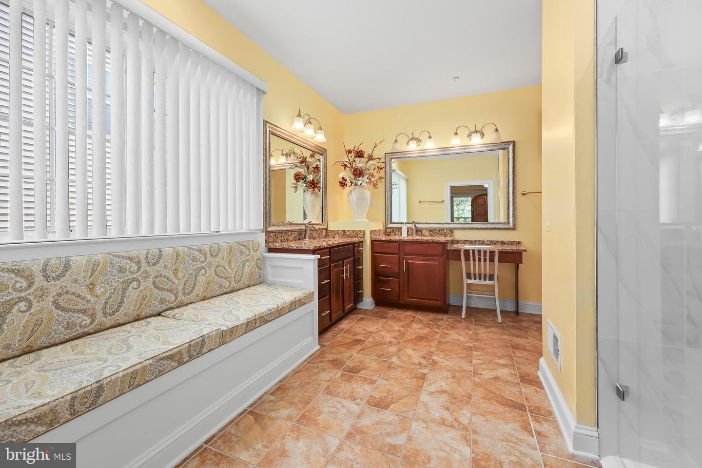 49 BATTERY POINT DR, FREDERICKSBURG, Virginia 22406, 2 Bedrooms Bedrooms, ,2 BathroomsBathrooms,Residential,For sale,49 BATTERY POINT DR,VAST2038256 MLS # VAST2038256