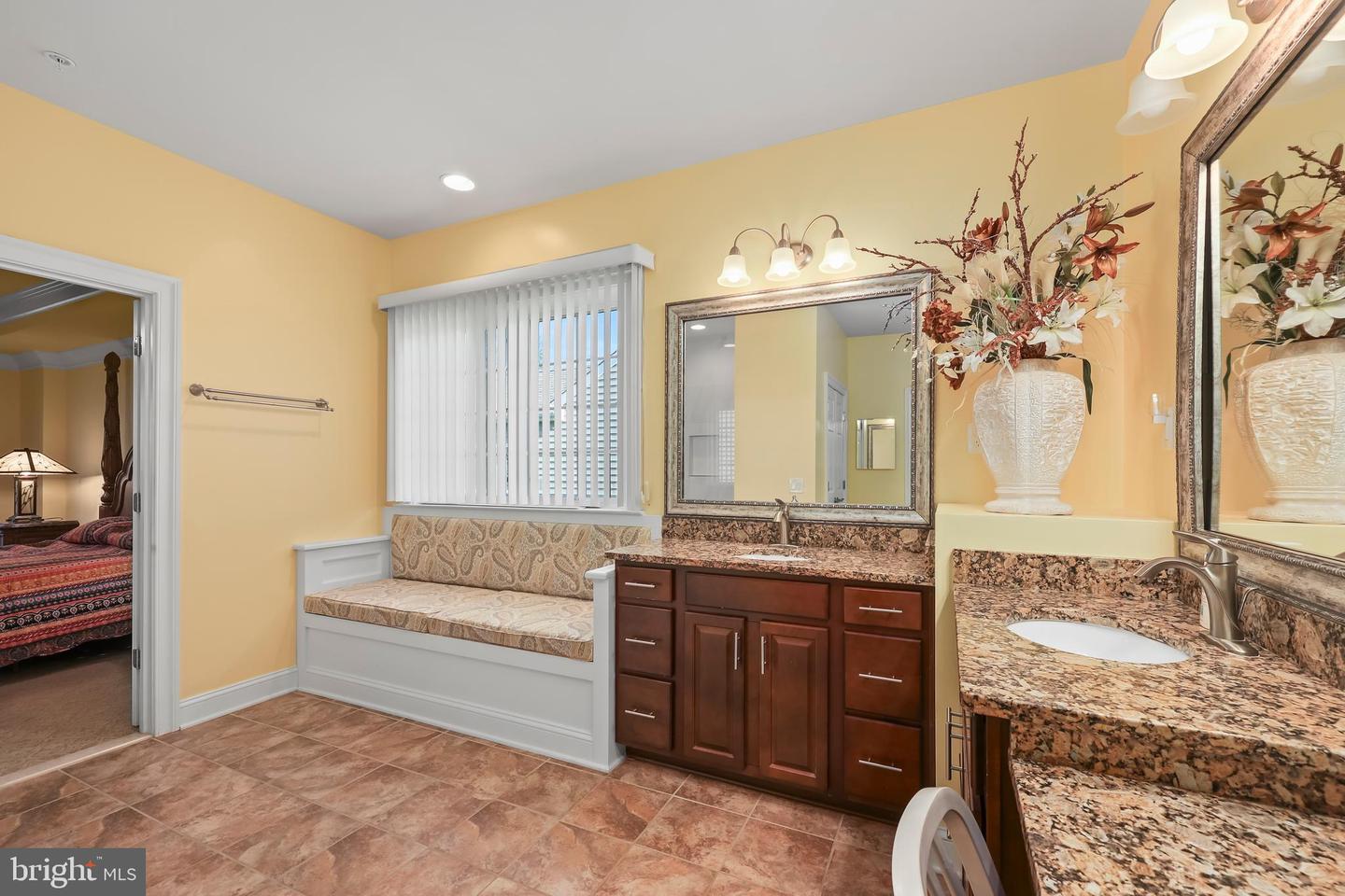 49 BATTERY POINT DR, FREDERICKSBURG, Virginia 22406, 2 Bedrooms Bedrooms, ,2 BathroomsBathrooms,Residential,For sale,49 BATTERY POINT DR,VAST2038256 MLS # VAST2038256