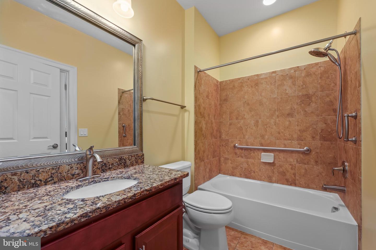 49 BATTERY POINT DR, FREDERICKSBURG, Virginia 22406, 2 Bedrooms Bedrooms, ,2 BathroomsBathrooms,Residential,For sale,49 BATTERY POINT DR,VAST2038256 MLS # VAST2038256