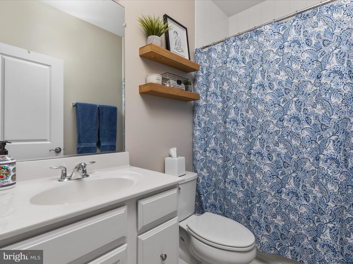 6300 BERKLEY BRIDGE PL, HAYMARKET, Virginia 20169, 3 Bedrooms Bedrooms, ,3 BathroomsBathrooms,Residential,For sale,6300 BERKLEY BRIDGE PL,VAPW2093374 MLS # VAPW2093374