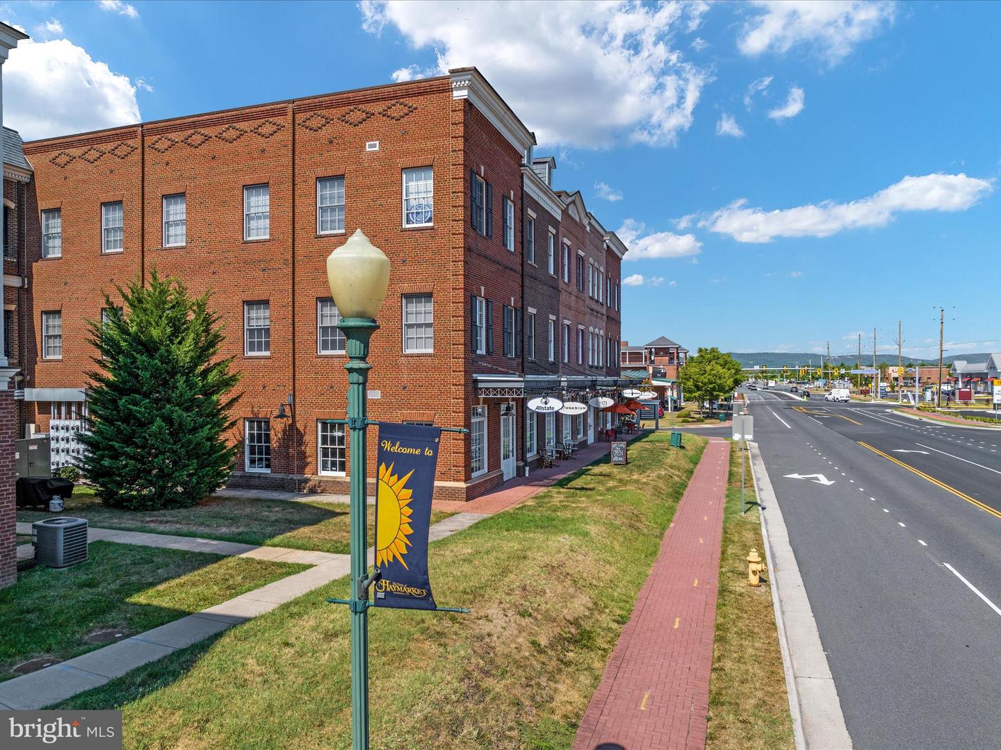 6300 BERKLEY BRIDGE PL, HAYMARKET, Virginia 20169, 3 Bedrooms Bedrooms, ,3 BathroomsBathrooms,Residential,For sale,6300 BERKLEY BRIDGE PL,VAPW2093374 MLS # VAPW2093374
