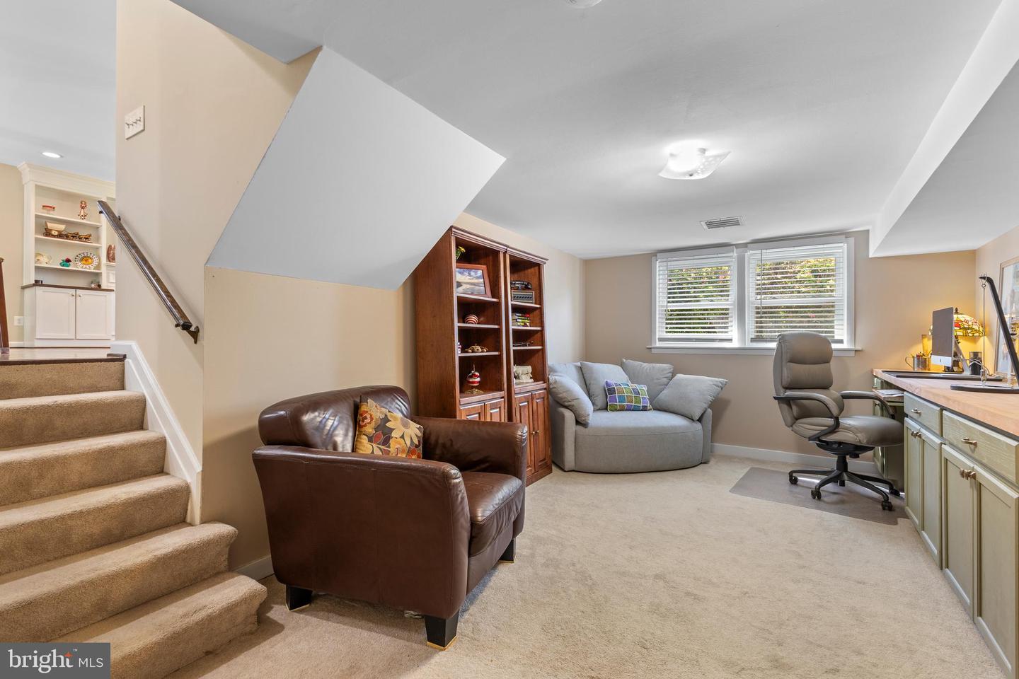 7604 HOGARTH ST, SPRINGFIELD, Virginia 22151, 3 Bedrooms Bedrooms, ,1 BathroomBathrooms,Residential,For sale,7604 HOGARTH ST,VAFX2237258 MLS # VAFX2237258