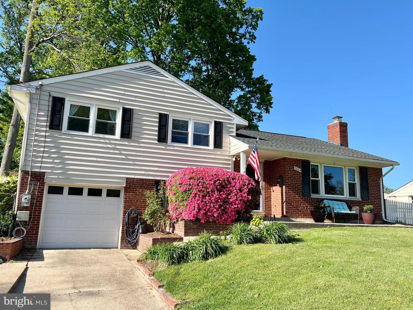 7604 HOGARTH ST, SPRINGFIELD, Virginia 22151, 3 Bedrooms Bedrooms, ,1 BathroomBathrooms,Residential,For sale,7604 HOGARTH ST,VAFX2237258 MLS # VAFX2237258