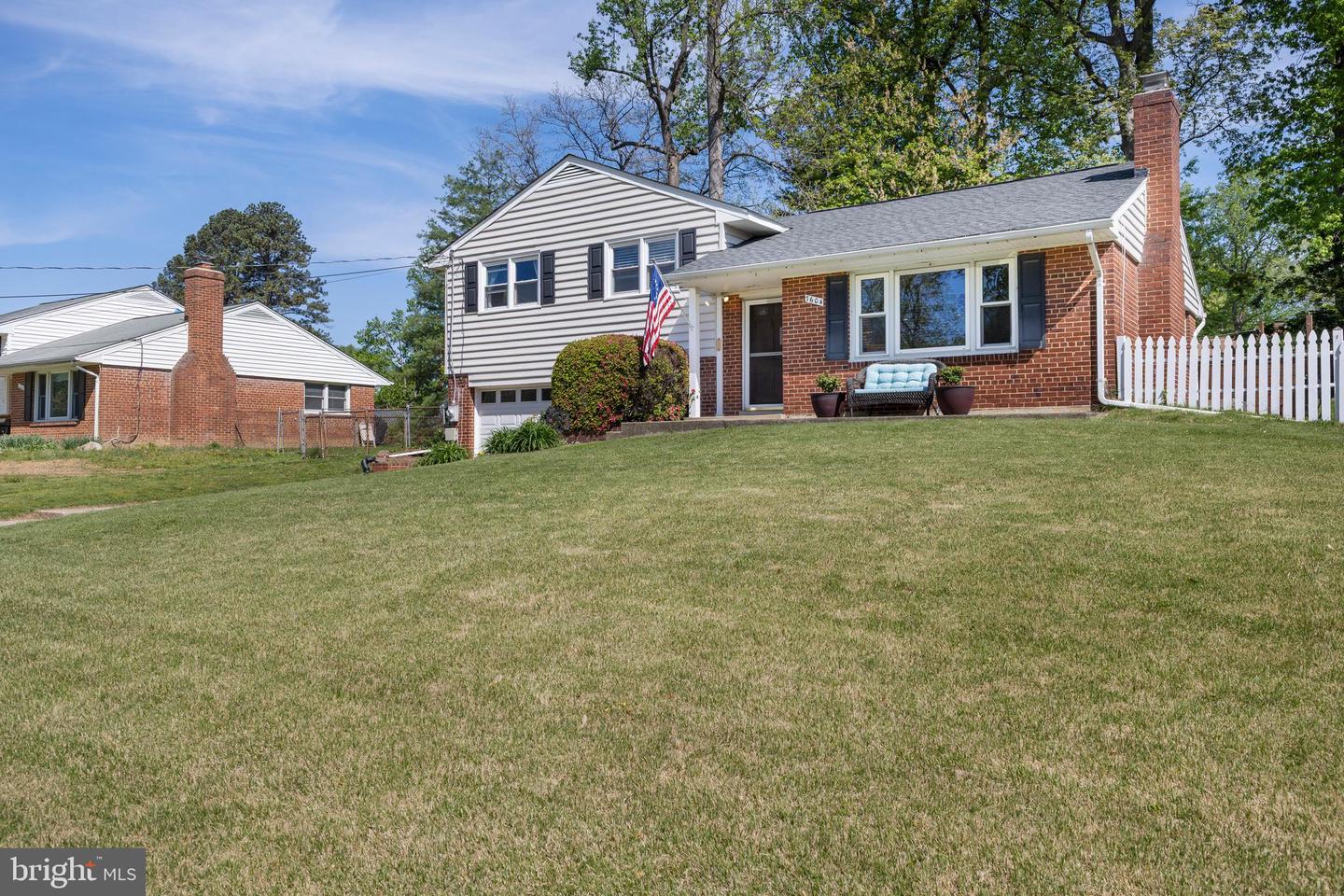 7604 HOGARTH ST, SPRINGFIELD, Virginia 22151, 3 Bedrooms Bedrooms, ,1 BathroomBathrooms,Residential,For sale,7604 HOGARTH ST,VAFX2237258 MLS # VAFX2237258