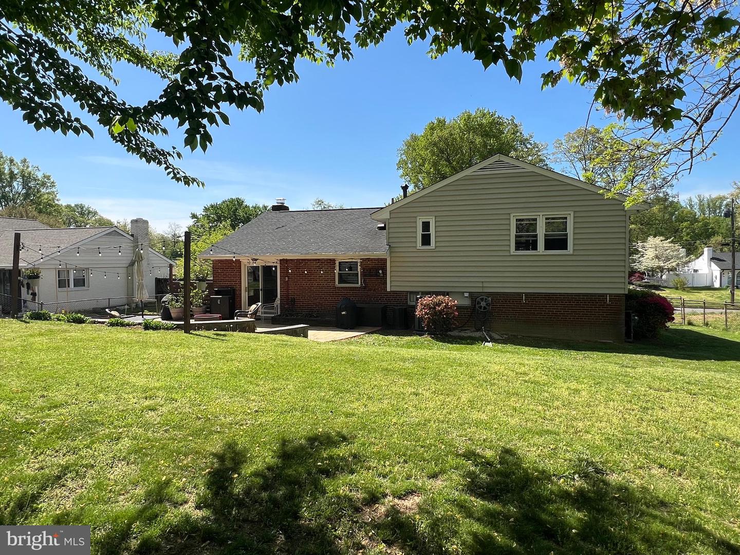 7604 HOGARTH ST, SPRINGFIELD, Virginia 22151, 3 Bedrooms Bedrooms, ,1 BathroomBathrooms,Residential,For sale,7604 HOGARTH ST,VAFX2237258 MLS # VAFX2237258