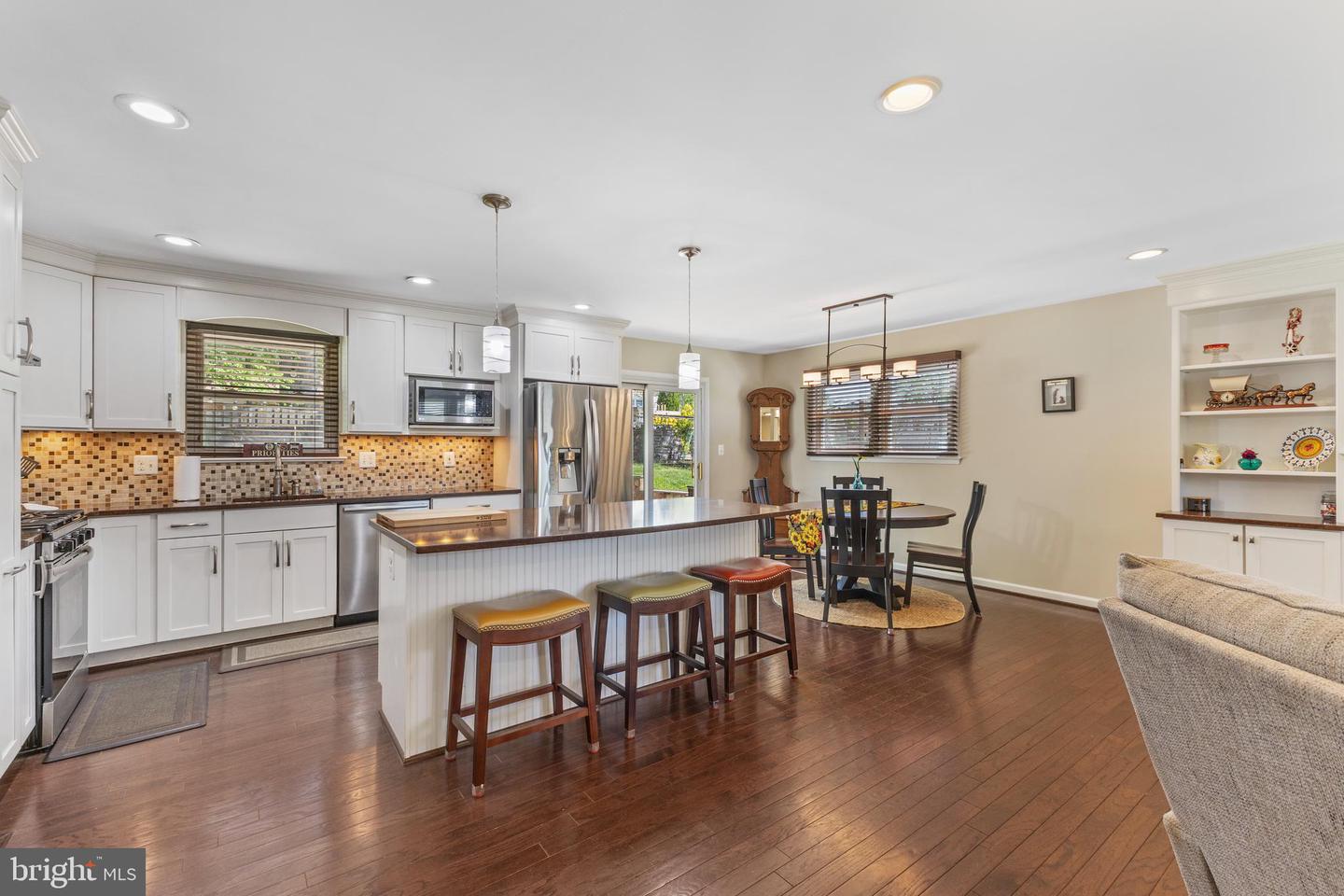 7604 HOGARTH ST, SPRINGFIELD, Virginia 22151, 3 Bedrooms Bedrooms, ,1 BathroomBathrooms,Residential,For sale,7604 HOGARTH ST,VAFX2237258 MLS # VAFX2237258