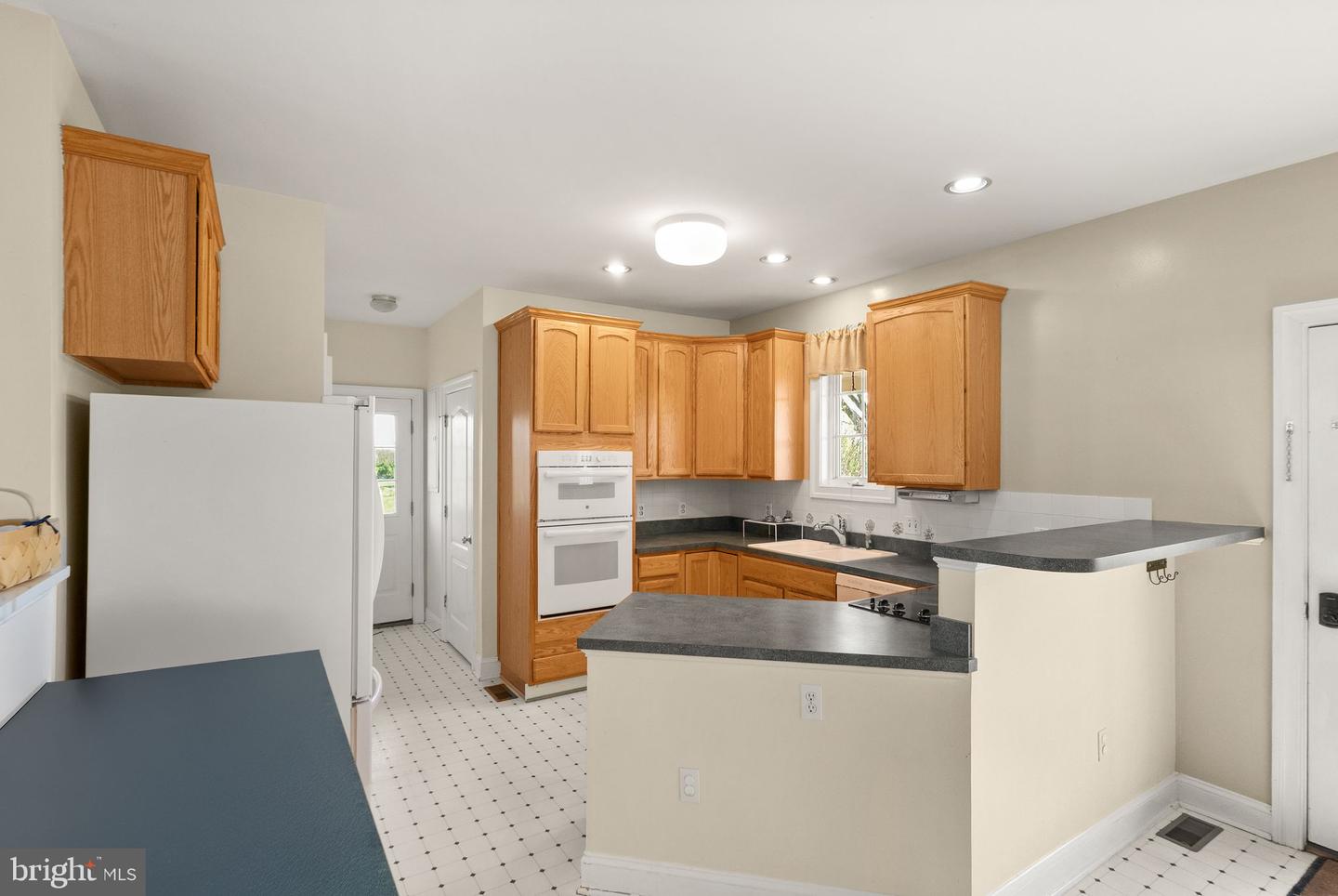 943 CASTLEROCK LN, BERRYVILLE, Virginia 22611, 3 Bedrooms Bedrooms, ,2 BathroomsBathrooms,Residential,For sale,943 CASTLEROCK LN,VACL2003664 MLS # VACL2003664