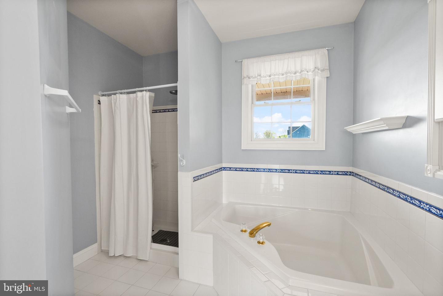 943 CASTLEROCK LN, BERRYVILLE, Virginia 22611, 3 Bedrooms Bedrooms, ,2 BathroomsBathrooms,Residential,For sale,943 CASTLEROCK LN,VACL2003664 MLS # VACL2003664