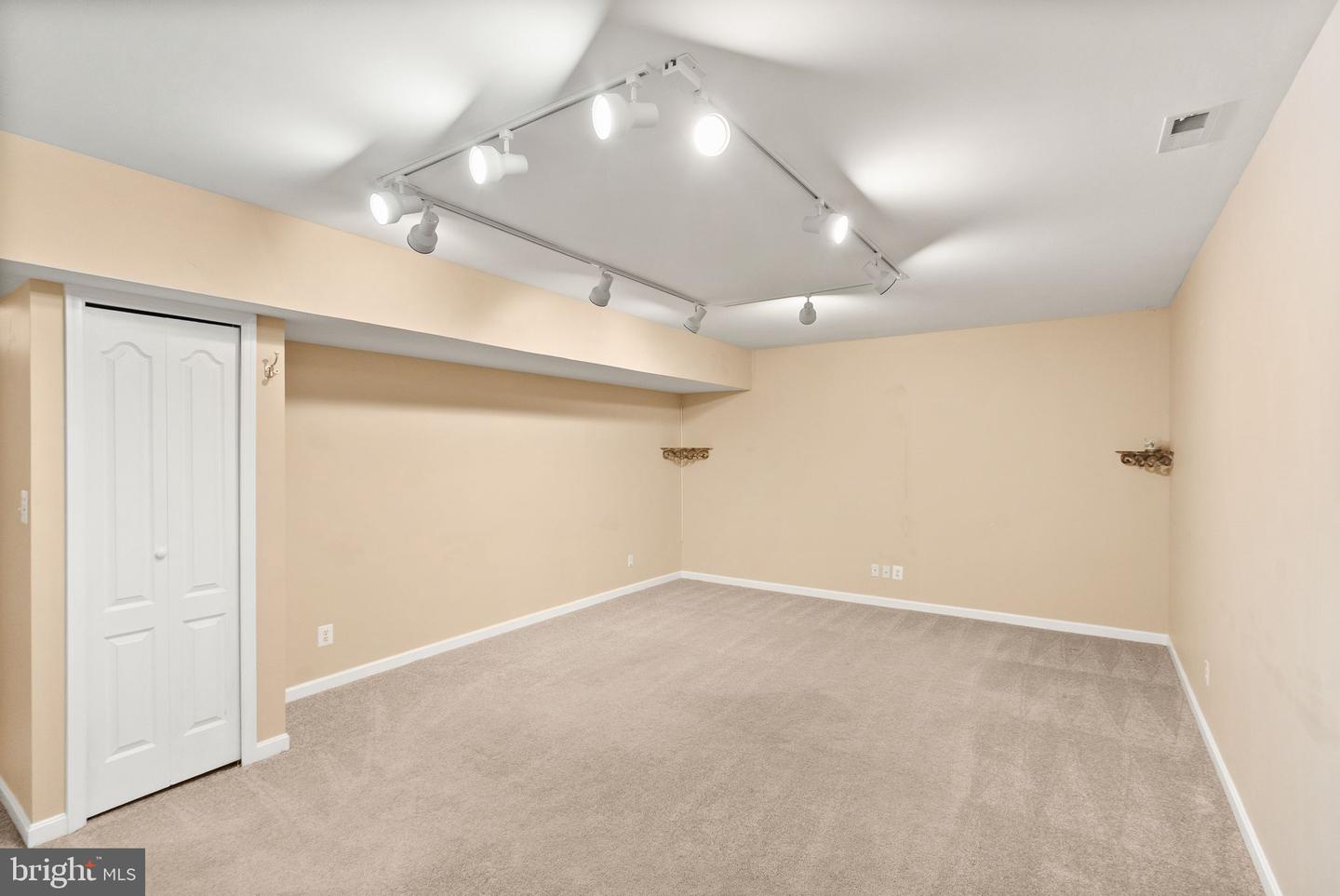 943 CASTLEROCK LN, BERRYVILLE, Virginia 22611, 3 Bedrooms Bedrooms, ,2 BathroomsBathrooms,Residential,For sale,943 CASTLEROCK LN,VACL2003664 MLS # VACL2003664
