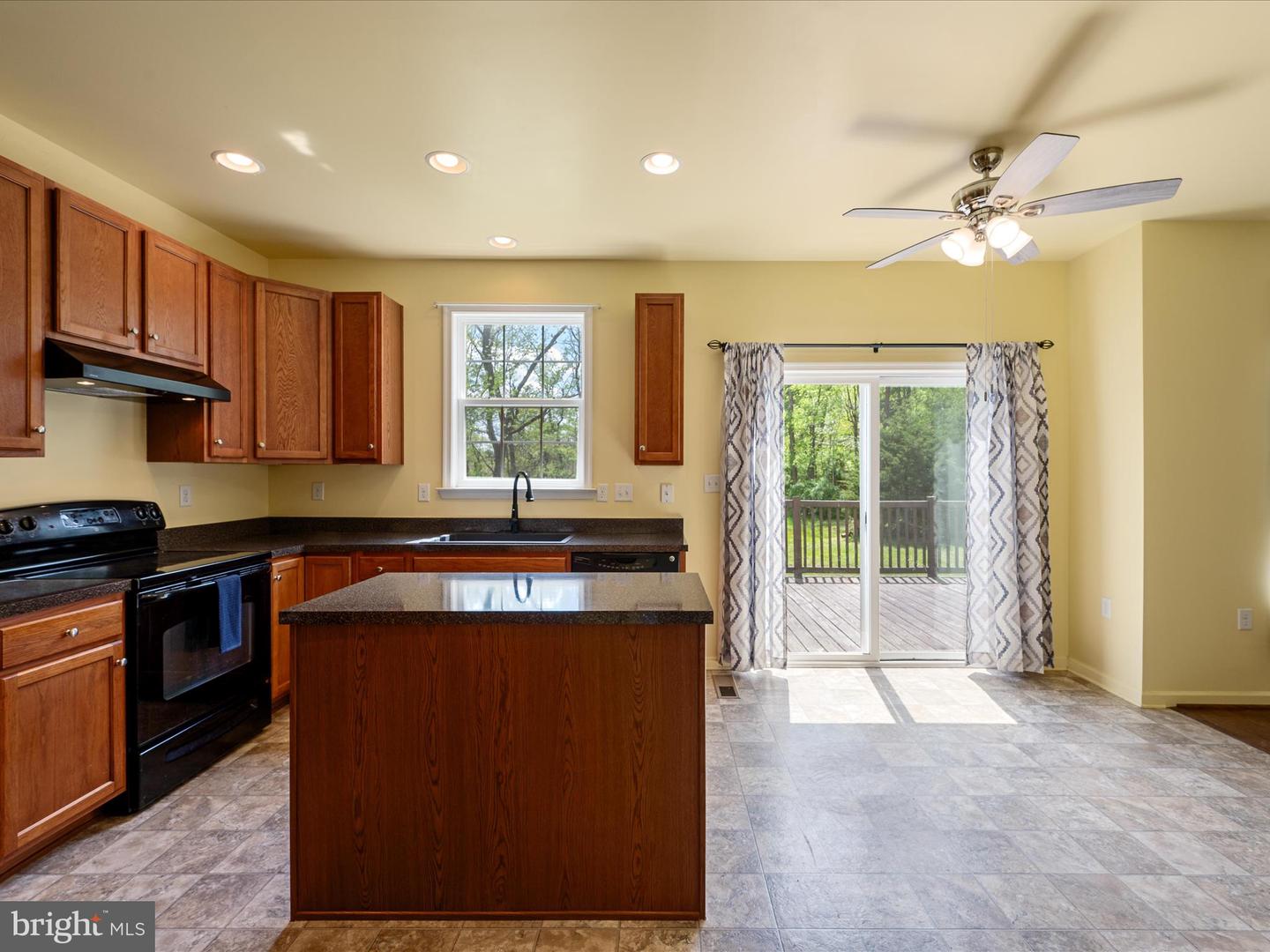 111 CACAPON LN, CROSS JUNCTION, Virginia 22625, 4 Bedrooms Bedrooms, ,2 BathroomsBathrooms,Residential,For sale,111 CACAPON LN,VAFV2033790 MLS # VAFV2033790