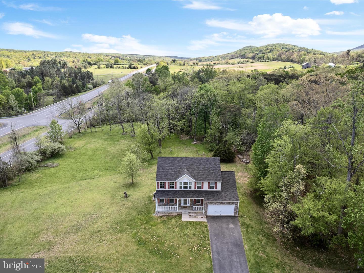 111 CACAPON LN, CROSS JUNCTION, Virginia 22625, 4 Bedrooms Bedrooms, ,2 BathroomsBathrooms,Residential,For sale,111 CACAPON LN,VAFV2033790 MLS # VAFV2033790