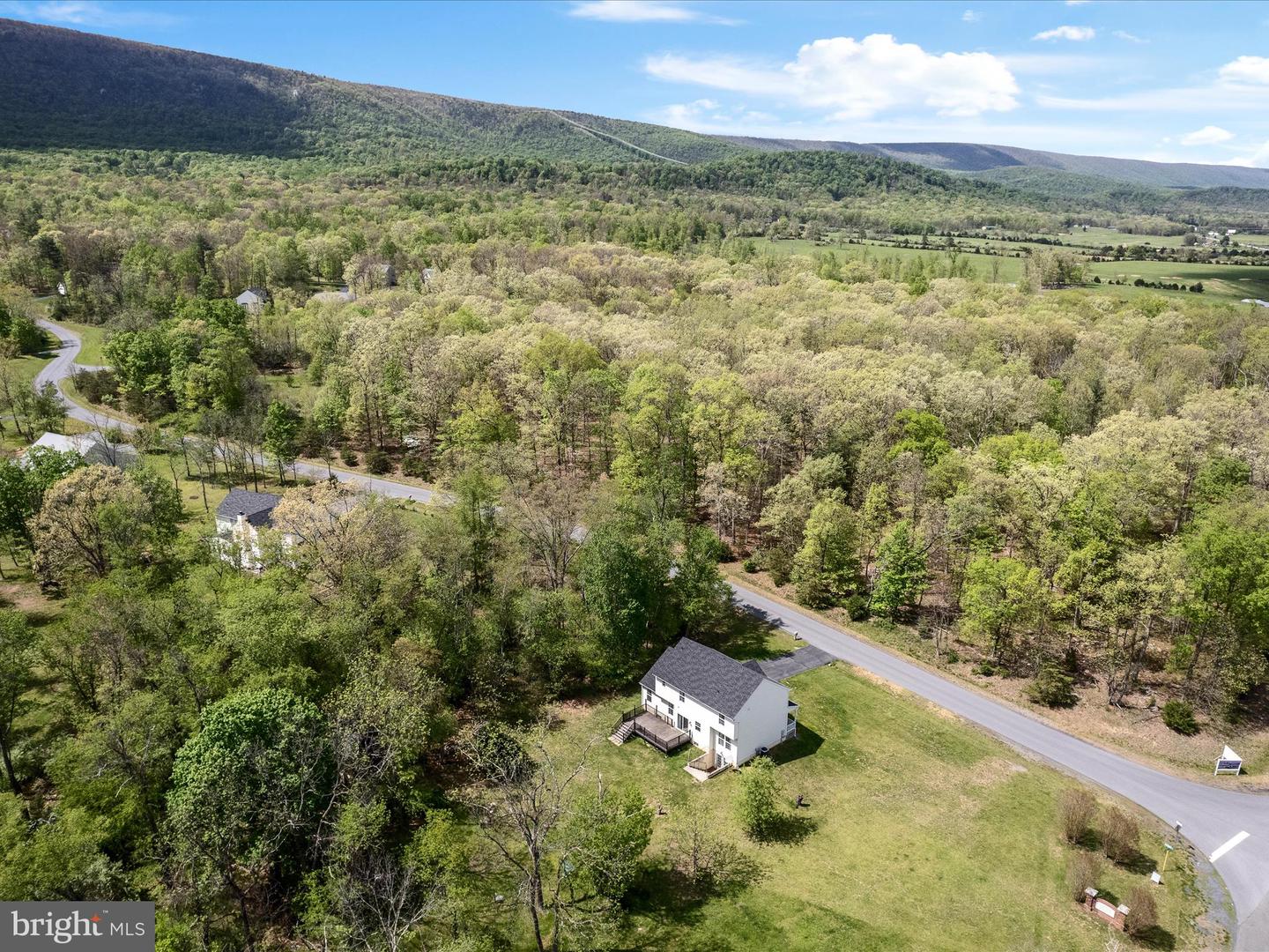 111 CACAPON LN, CROSS JUNCTION, Virginia 22625, 4 Bedrooms Bedrooms, ,2 BathroomsBathrooms,Residential,For sale,111 CACAPON LN,VAFV2033790 MLS # VAFV2033790