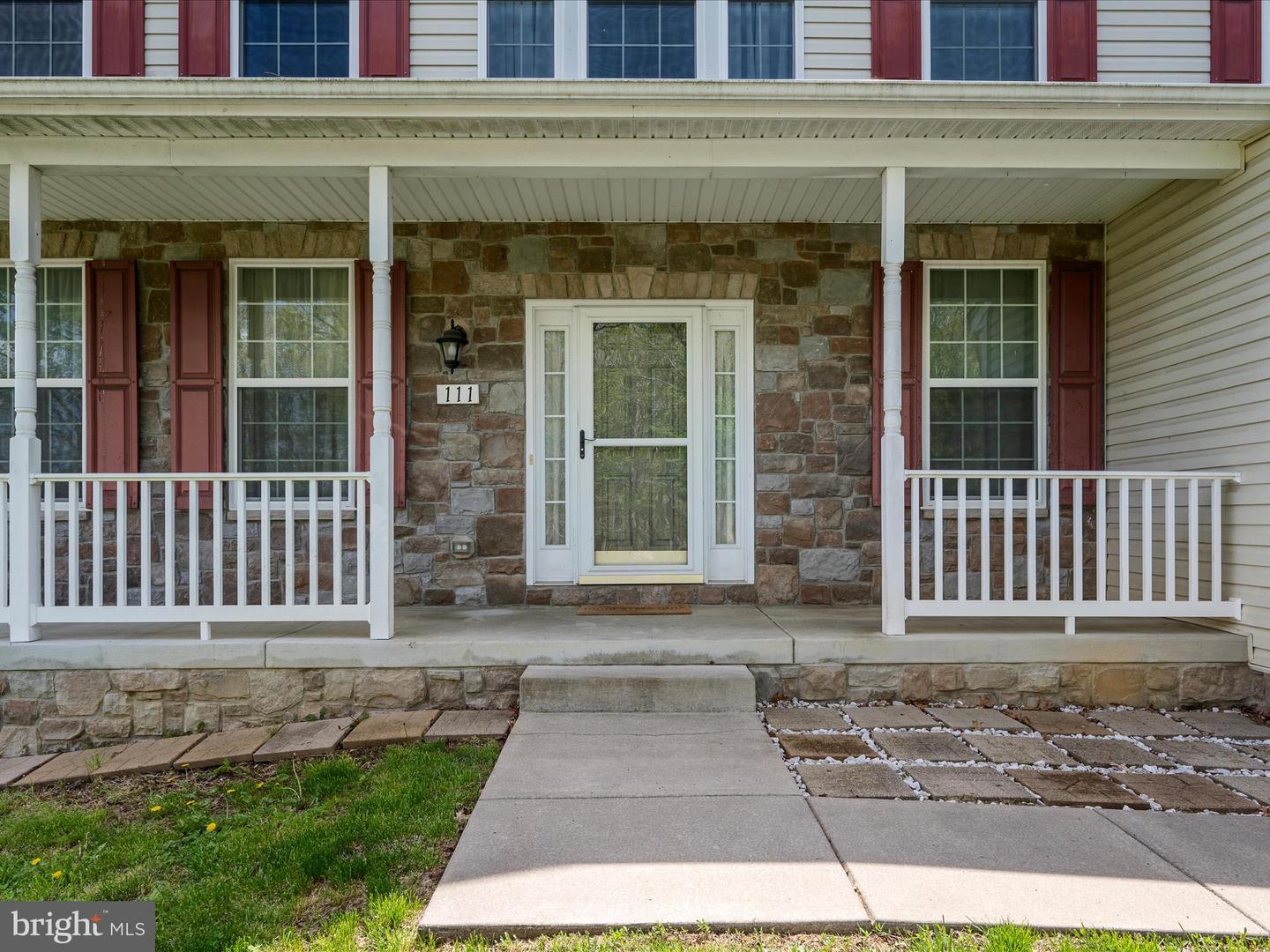 111 CACAPON LN, CROSS JUNCTION, Virginia 22625, 4 Bedrooms Bedrooms, ,2 BathroomsBathrooms,Residential,For sale,111 CACAPON LN,VAFV2033790 MLS # VAFV2033790