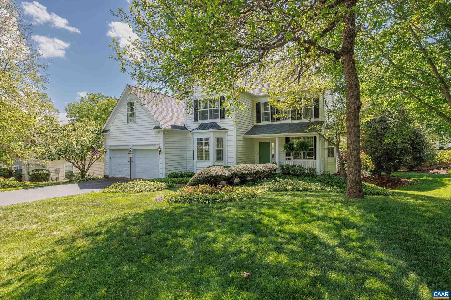 980 CHARTER OAKS DR, CHARLOTTESVILLE, Virginia 22901, 5 Bedrooms Bedrooms, ,4 BathroomsBathrooms,Residential,For sale,980 CHARTER OAKS DR,663861 MLS # 663861