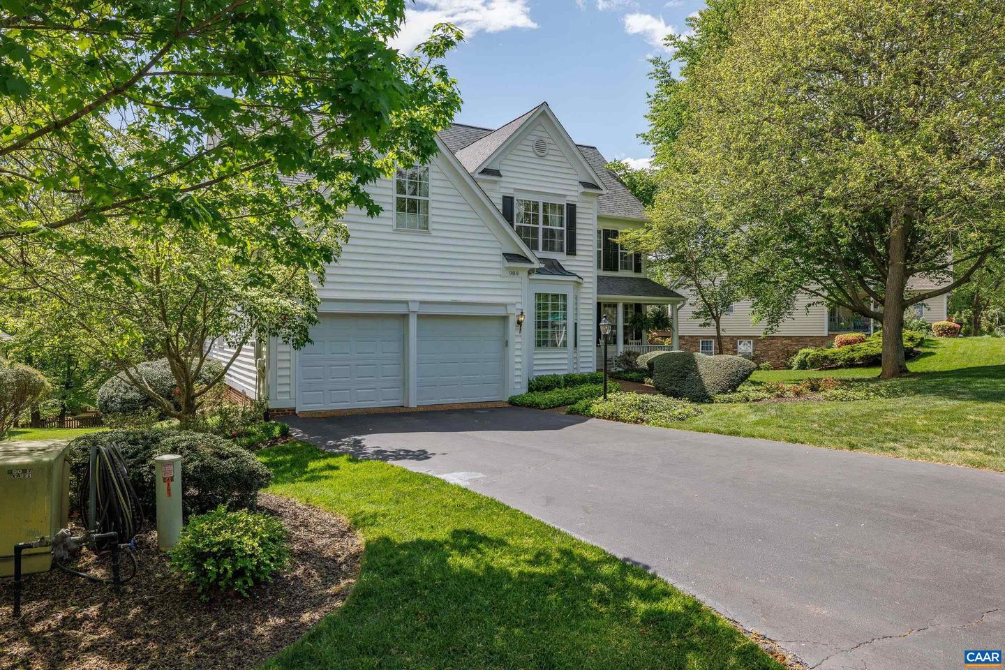980 CHARTER OAKS DR, CHARLOTTESVILLE, Virginia 22901, 5 Bedrooms Bedrooms, ,4 BathroomsBathrooms,Residential,For sale,980 CHARTER OAKS DR,663861 MLS # 663861