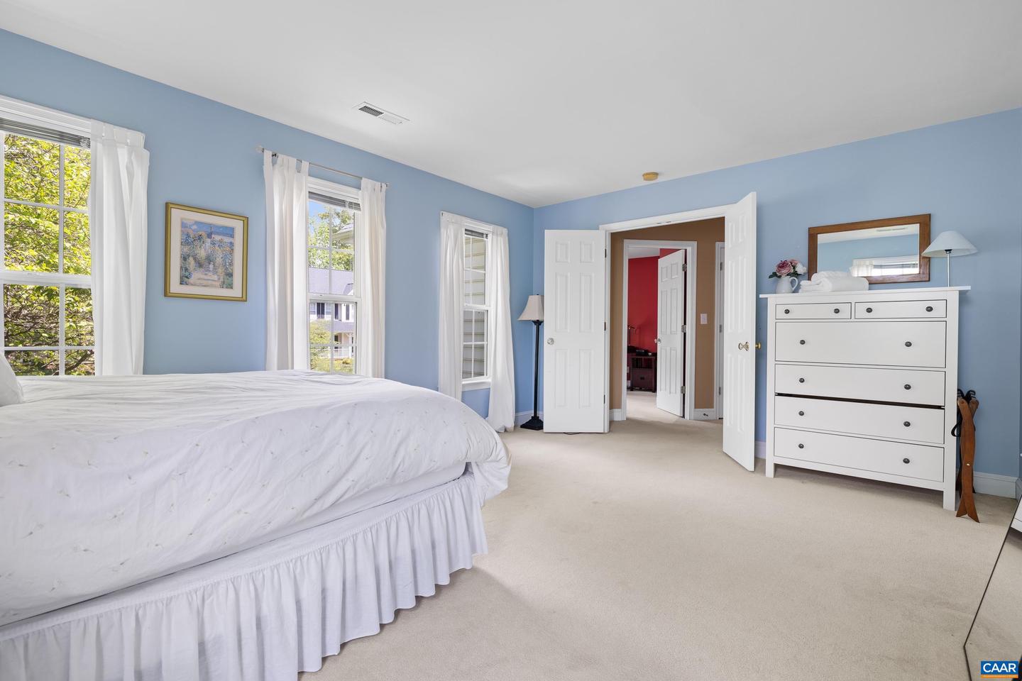 980 CHARTER OAKS DR, CHARLOTTESVILLE, Virginia 22901, 5 Bedrooms Bedrooms, ,4 BathroomsBathrooms,Residential,For sale,980 CHARTER OAKS DR,663861 MLS # 663861