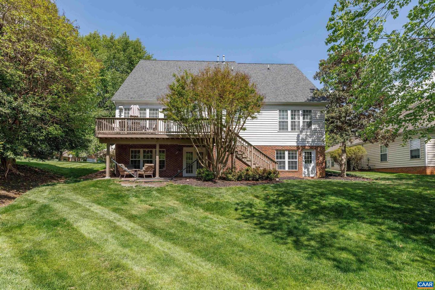 980 CHARTER OAKS DR, CHARLOTTESVILLE, Virginia 22901, 5 Bedrooms Bedrooms, ,4 BathroomsBathrooms,Residential,For sale,980 CHARTER OAKS DR,663861 MLS # 663861