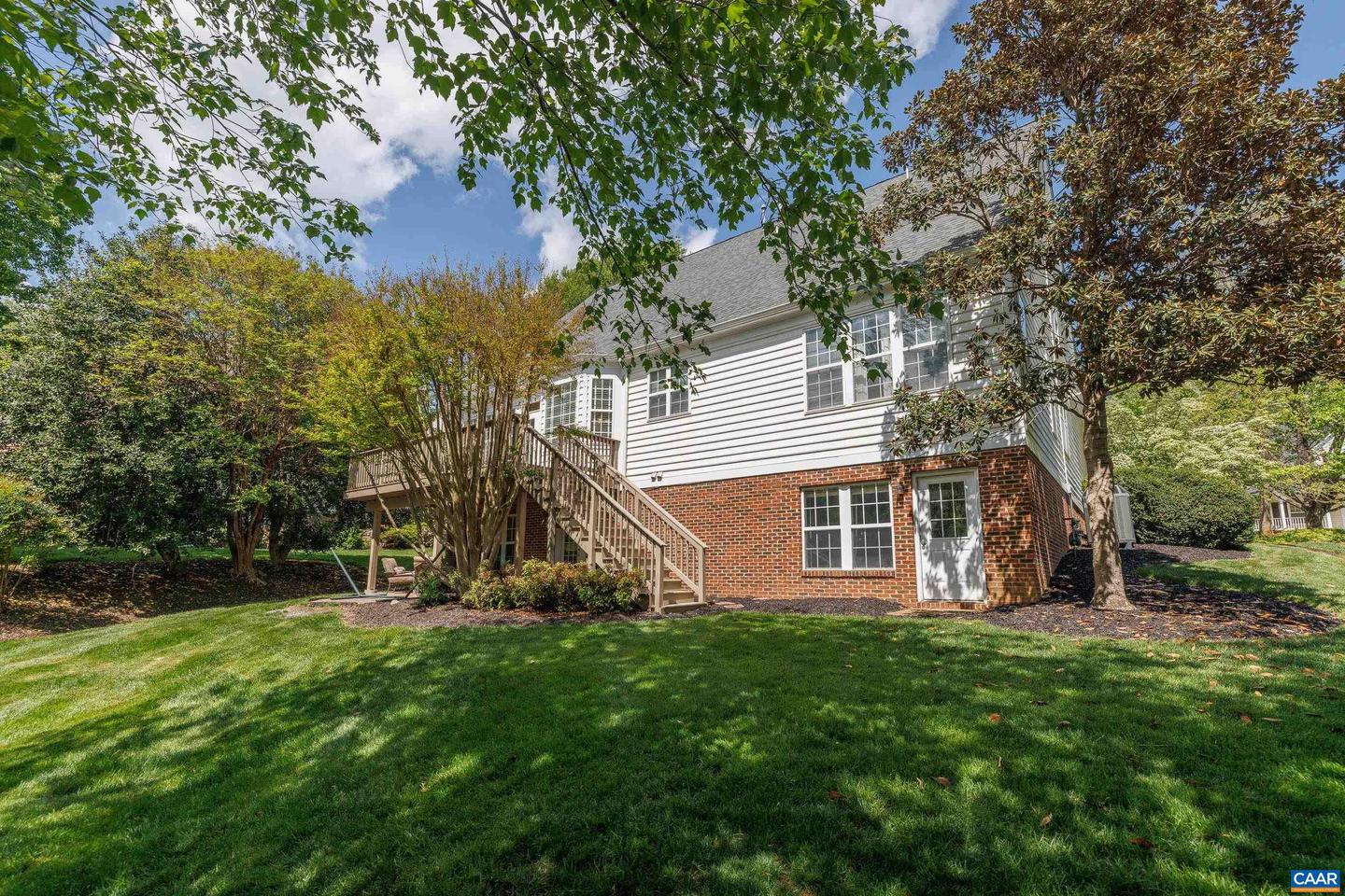 980 CHARTER OAKS DR, CHARLOTTESVILLE, Virginia 22901, 5 Bedrooms Bedrooms, ,4 BathroomsBathrooms,Residential,For sale,980 CHARTER OAKS DR,663861 MLS # 663861