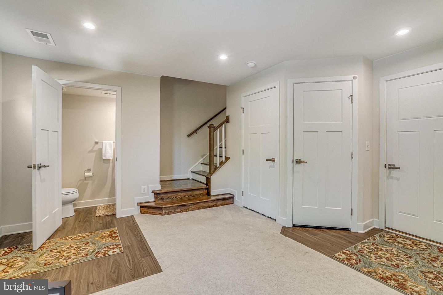 7823 FRANCIS DICKENS LN, ANNANDALE, Virginia 22003, 4 Bedrooms Bedrooms, ,3 BathroomsBathrooms,Residential,For sale,7823 FRANCIS DICKENS LN,VAFX2237604 MLS # VAFX2237604