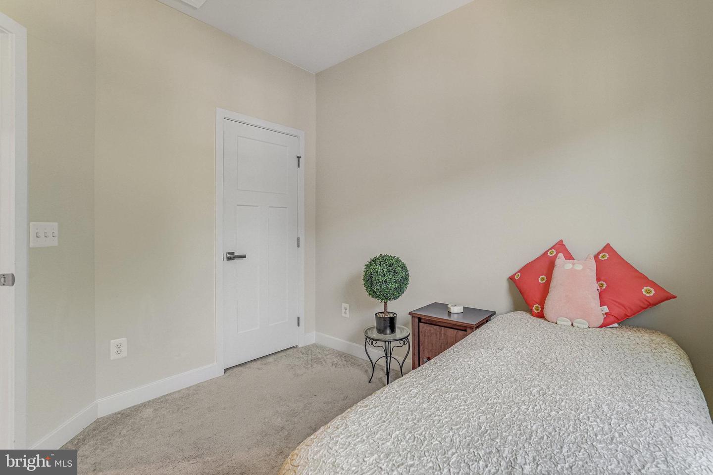7823 FRANCIS DICKENS LN, ANNANDALE, Virginia 22003, 4 Bedrooms Bedrooms, ,3 BathroomsBathrooms,Residential,For sale,7823 FRANCIS DICKENS LN,VAFX2237604 MLS # VAFX2237604