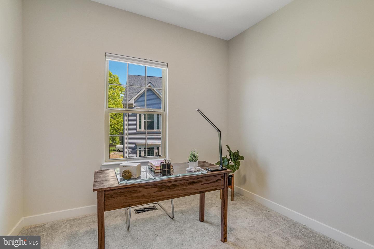 7823 FRANCIS DICKENS LN, ANNANDALE, Virginia 22003, 4 Bedrooms Bedrooms, ,3 BathroomsBathrooms,Residential,For sale,7823 FRANCIS DICKENS LN,VAFX2237604 MLS # VAFX2237604
