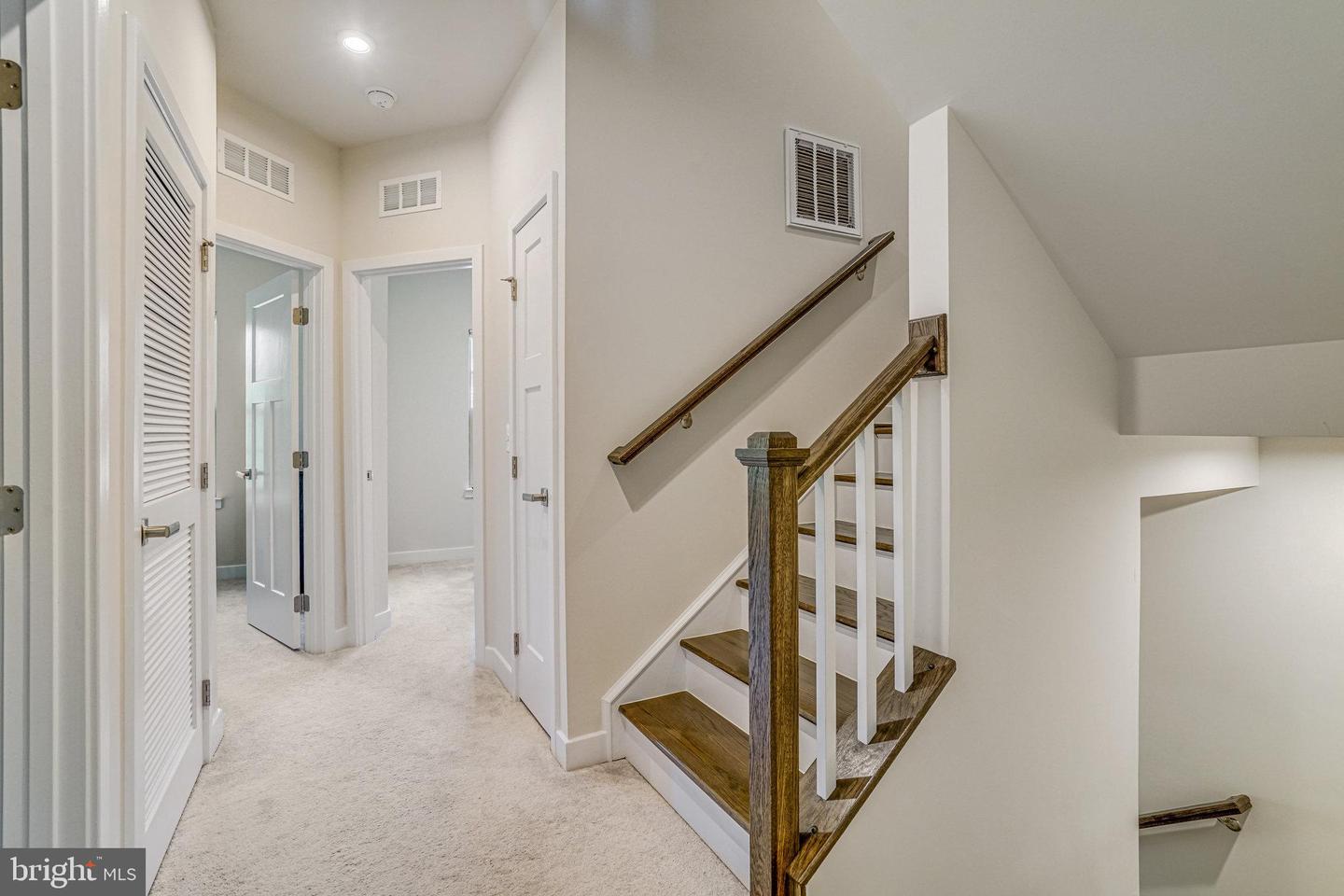 7823 FRANCIS DICKENS LN, ANNANDALE, Virginia 22003, 4 Bedrooms Bedrooms, ,3 BathroomsBathrooms,Residential,For sale,7823 FRANCIS DICKENS LN,VAFX2237604 MLS # VAFX2237604