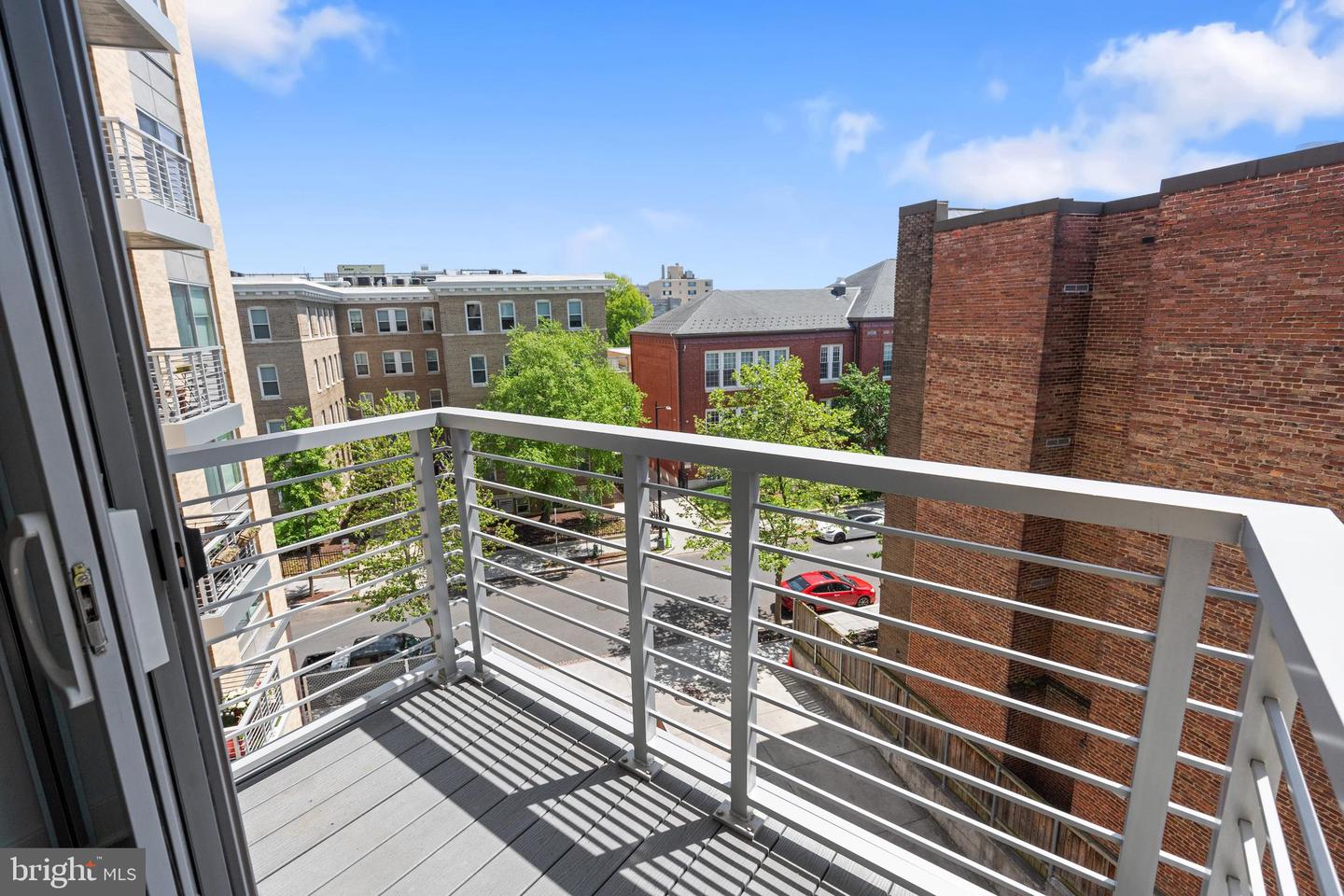 2550 17TH ST NW #401, WASHINGTON, District Of Columbia 20009, 1 Bedroom Bedrooms, ,1 BathroomBathrooms,Residential,For sale,2550 17TH ST NW #401,DCDC2198128 MLS # DCDC2198128