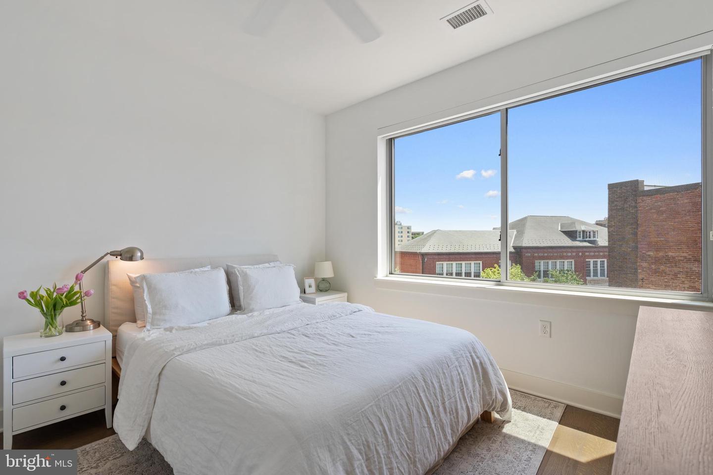 2550 17TH ST NW #401, WASHINGTON, District Of Columbia 20009, 1 Bedroom Bedrooms, ,1 BathroomBathrooms,Residential,For sale,2550 17TH ST NW #401,DCDC2198128 MLS # DCDC2198128