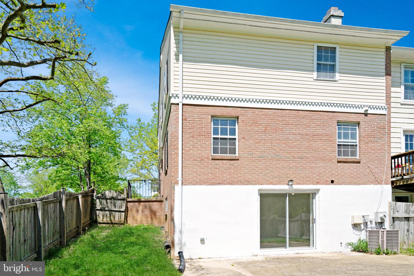9239 SAND CREEK CT, BURKE, Virginia 22015, 4 Bedrooms Bedrooms, ,3 BathroomsBathrooms,Residential,For sale,9239 SAND CREEK CT,VAFX2237606 MLS # VAFX2237606