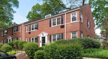 4305 2ND RD N #43052, ARLINGTON, Virginia 22203, 1 Bedroom Bedrooms, ,1 BathroomBathrooms,Residential,For sale,4305 2ND RD N #43052,VAAR2056812 MLS # VAAR2056812