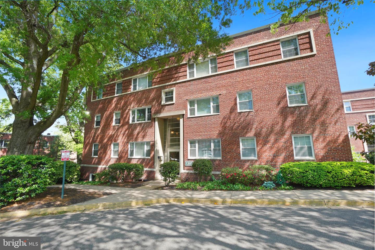 1305 N ODE ST N #332, ARLINGTON, Virginia 22209, 1 Bedroom Bedrooms, 4 Rooms Rooms,1 BathroomBathrooms,Residential,For sale,1305 N ODE ST N #332,VAAR2056802 MLS # VAAR2056802