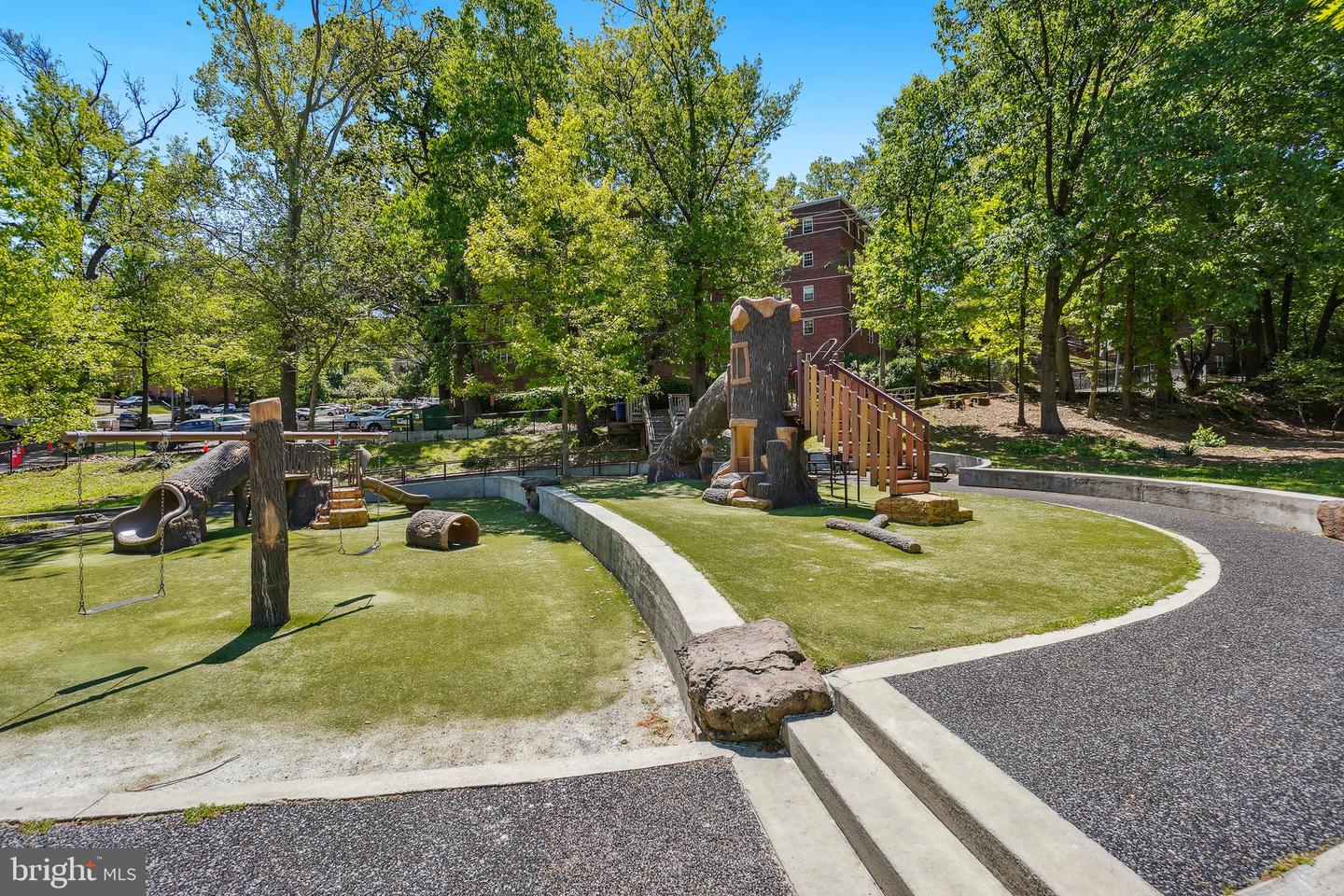 1305 N ODE ST N #332, ARLINGTON, Virginia 22209, 1 Bedroom Bedrooms, 4 Rooms Rooms,1 BathroomBathrooms,Residential,For sale,1305 N ODE ST N #332,VAAR2056802 MLS # VAAR2056802